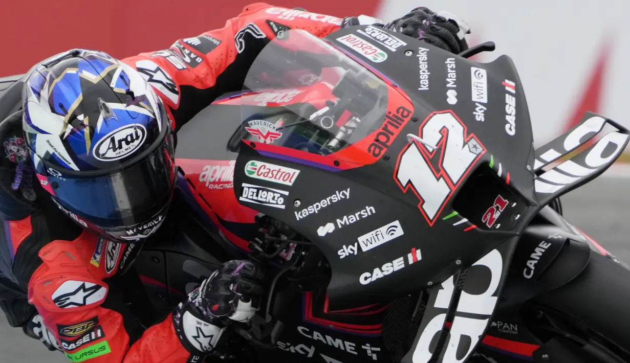 Rider Aprilia Racing itu menduduki peringkat ketiga MotGP Belanda setelah terpaut 1,209 detik dari Pecco Bagnaia. (AP/Peter Dejong)