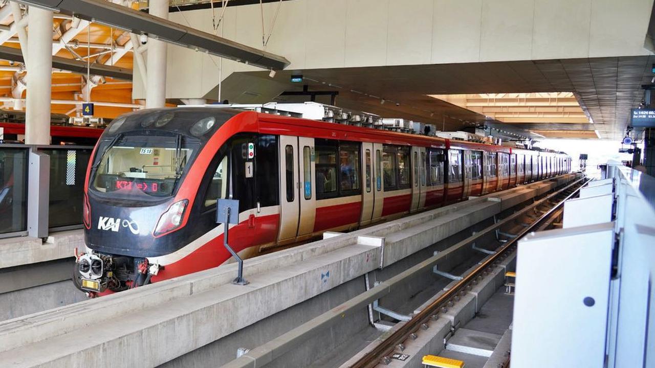 LRT Jabodebek saat libur panjang Wafat Yesus Kristus hingga Paskah (Foto: LRT Jabodebek)