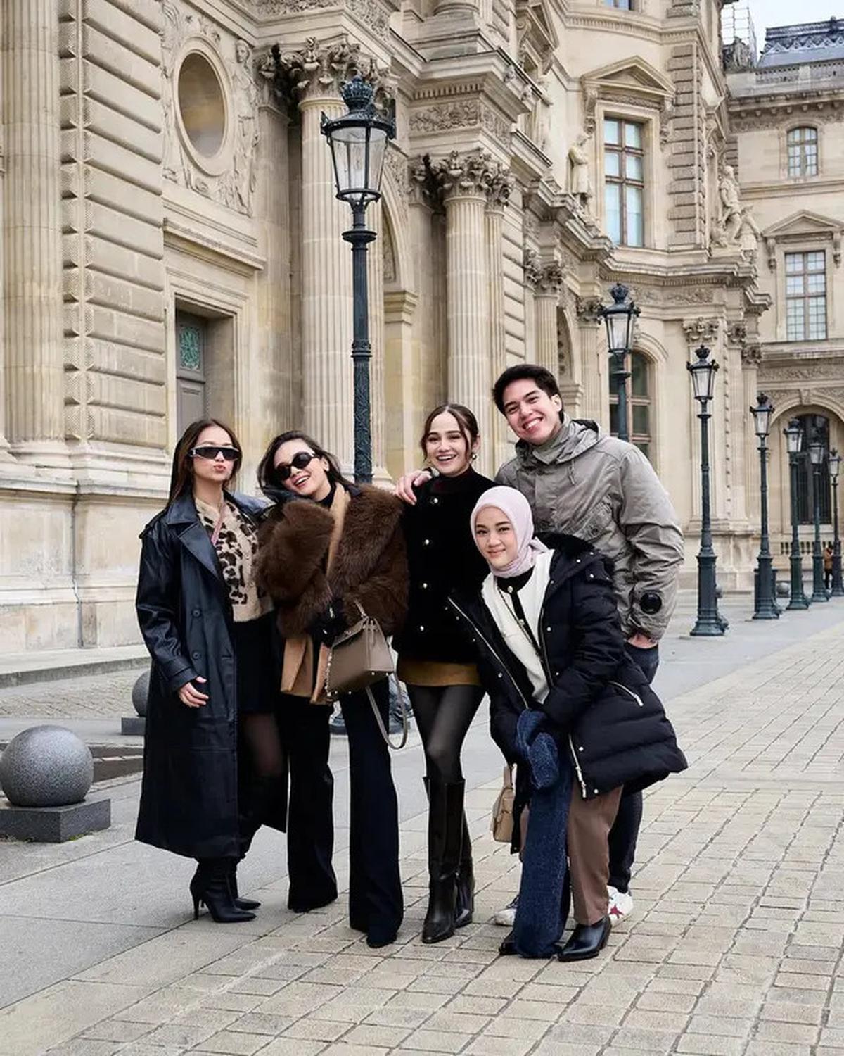 Dituding Jadi Orang Ketiga, Ini 6 Potret Diandra Marsha Bareng El Rumi dan Syifa Hadju