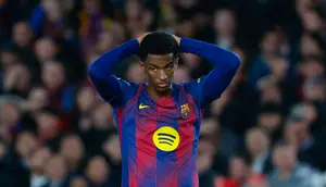 Alejandro Balde Tolak MU demi Bertahan di Barcelona