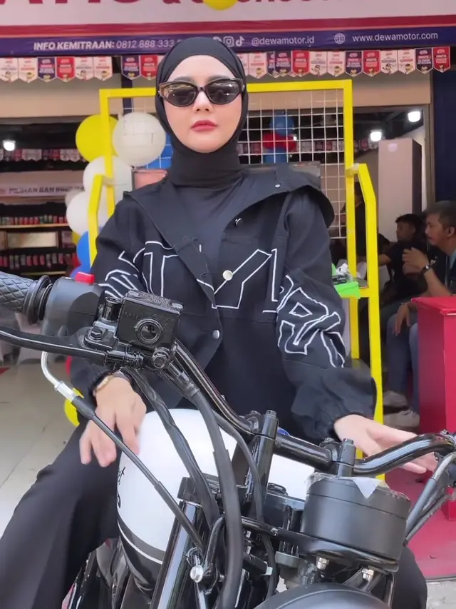 [Fimela] Jenita Janet