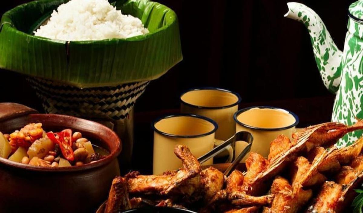 Menyuguhkan menu bancakan khas Sunda