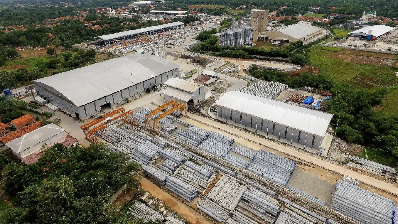 Pabrik milik PT Waskita Beton Precast Tbk