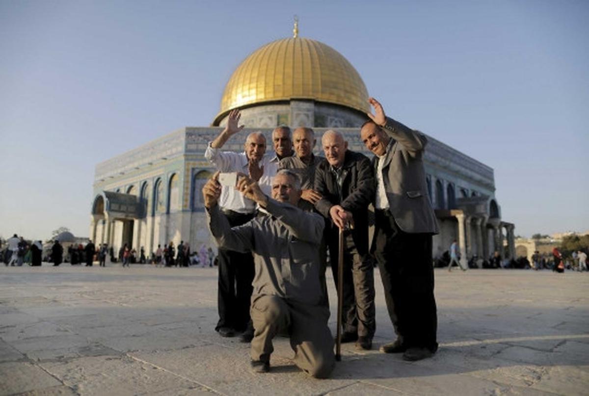 Ramadan, demam selfie mewabah di Kubah Batu Yerusalem
