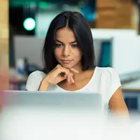 Pernikahan bukan arena balapan, nggak penting siapa yang mencapainya lebih awal. (Foto: steveruizhomes.com)