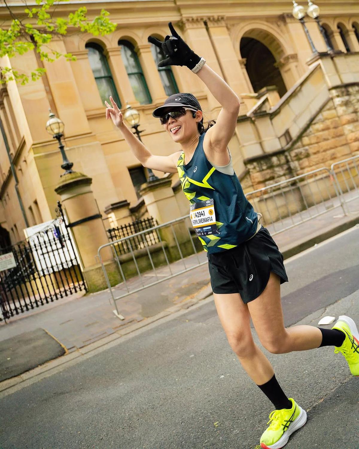 4 Potret Sheryl Sheinafia yang Kini Aktif Olahraga Lari hingga Ikut Marathon, Sebut Dapat Pembelajaran Berharga