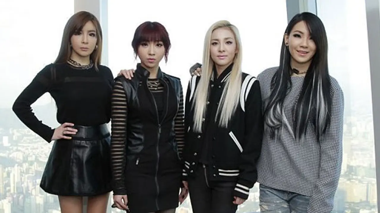 2ne1-131126b.jpg