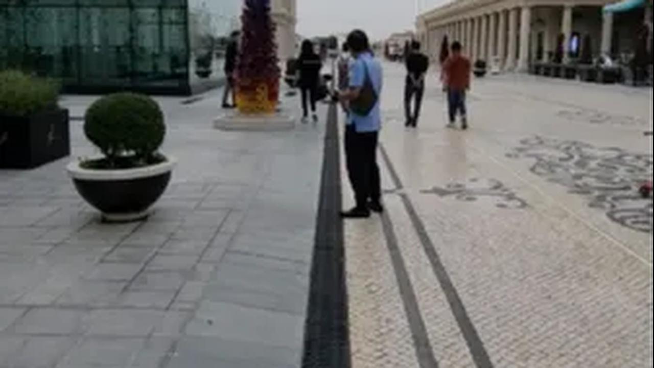 Budiman mengatakan, setiap pengunjung yang datang ke sana akan merasakan hawa dan udara yang dingin meski berada di luar ruangan.