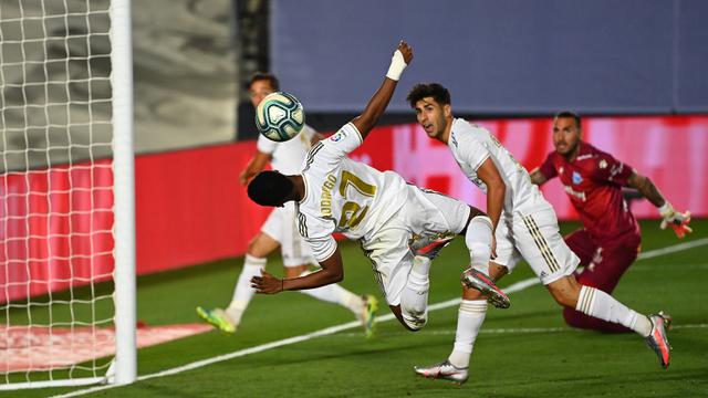 Tundukkan Alaves, Real Madrid Kokoh di Puncak Klasemen