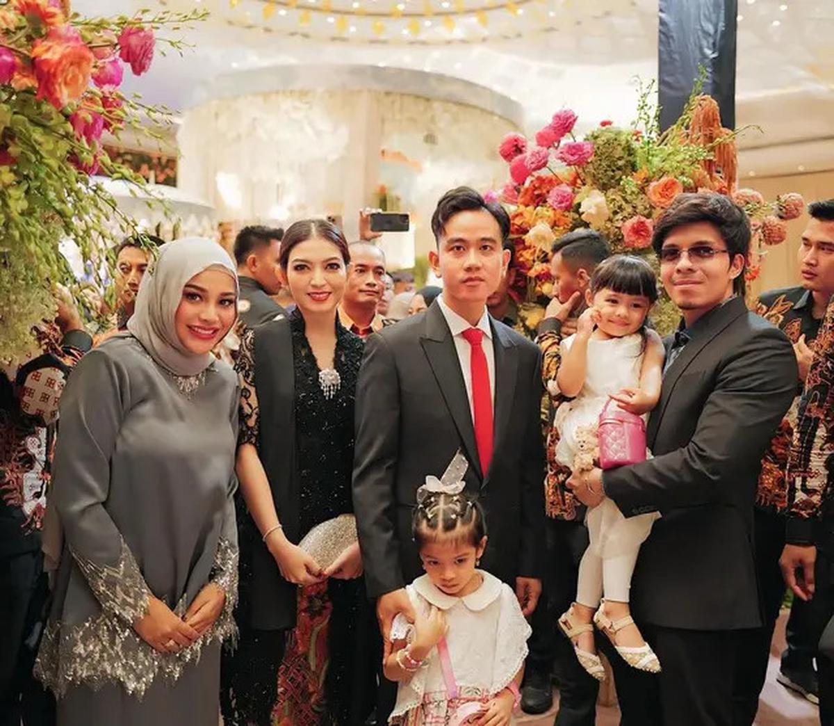 6 Gaya Seleb dan Tokoh Publik di Pernikahan Wakil Ketua MPR, Aurel Hermansyah, Nagita Slavina, hingga Selvi Ananda
