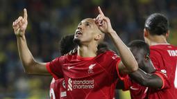 Fabinho tampil cukup apik dan menjadi pemecah kebuntuan Liverpool berkat golnya di babak kedua. Pemain asal Brasil itu juga tercatat lima kali memenangi duel dan tiga kali melakukan tekel. (AP/Alberto Saiz)