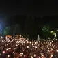 Lilin dukungan untuk Basuki Tjahaja Purnama atau Ahok di Tugu Proklamasi, Jakarta (Liputan6.com/ Devira Prastiwi)