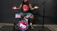 Lihat Drummer Metal Ternama Ini Beraksi dengan Drum Hello Kitty
