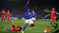 Leicester City dan Napoli harus puas bermain imbang 2-2 pada laga perdana fase grup Liga Europa musim ini di King Power Stadium, Jumat (17/9/2021) dini hari WIB. (AFP/Oli Scarff)