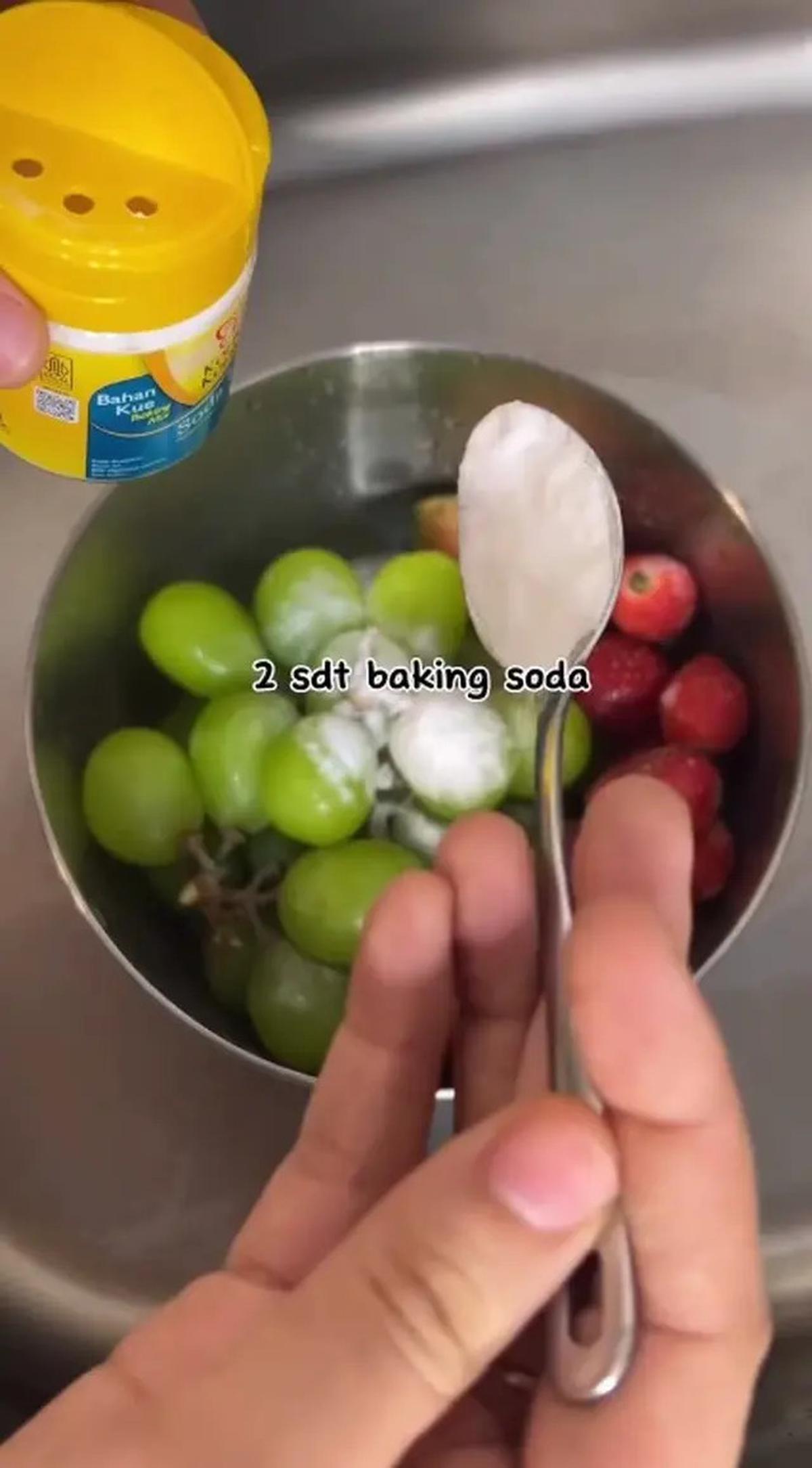 Cara Menghilangkan Lapisan Lilin pada Buah Anggur agar Aman Dikonsumsi