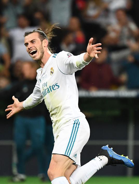 2. Gareth Bale - Sebenarnya penampilan Bale bersama Real Madrid tidaklah buruk. Bermain di bawah bayang-bayang Ronaldo dan cedera yang selalu mengintai, Bale berkontribusi maksimal membawa El Real menjuarai Liga Champions untuk kesekian kalinya. (AFP/Fran