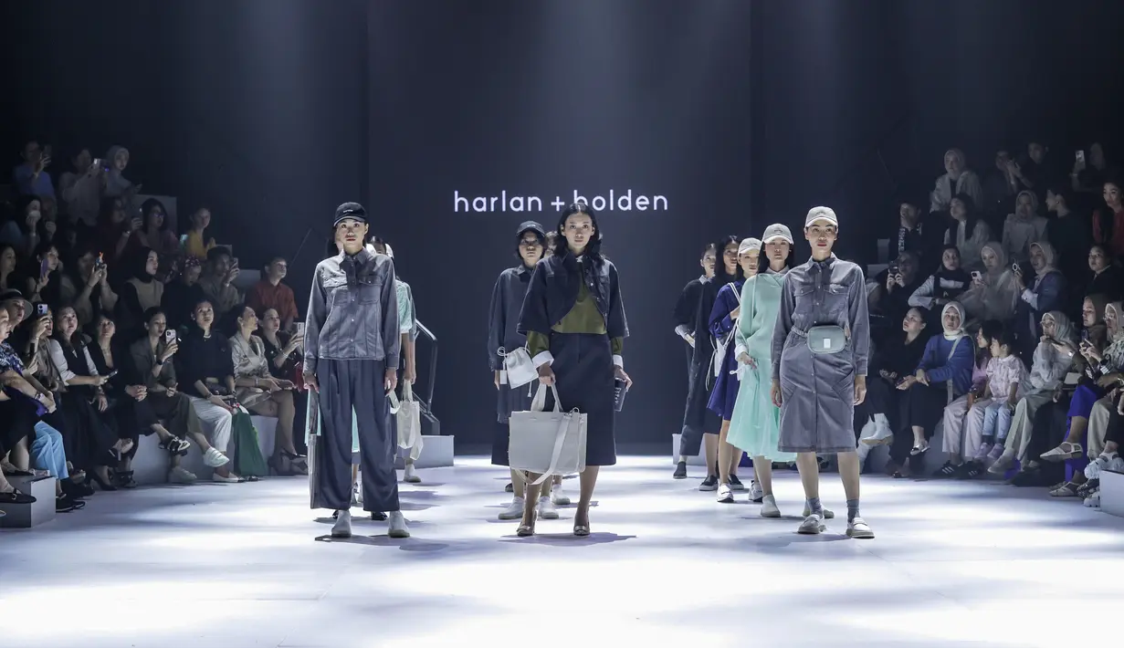 Harlan + Holden’s Spring 2024 capsule collection, New Preppy adalah definisi simple namun memikat. Busana sehari-hari yang digarap dengan kualitas prima ini wajib dikoleksi. Setiap busana hadir dengan padanan yang tepat. Sederhana dalam hembusan aura mahal.  [Foto: dok Plaza Indonesia]