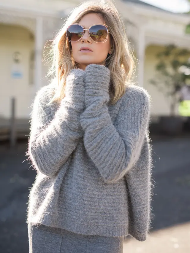 [Bintang] Bangun Kesiangan? Kamu Mesti Punya 5 Aksesoris Ngegemesin Ini