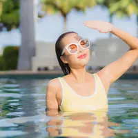 Berenang juga dikenal sebagai salah satu olahraga yang memberi efek menenangkan bagi kesehatan mental. (Foto/dok: Freepik/lifeforstock)