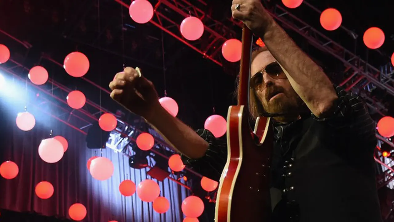[Bintang] 5 Fakta tentang Meninggalnya Tom Fetty