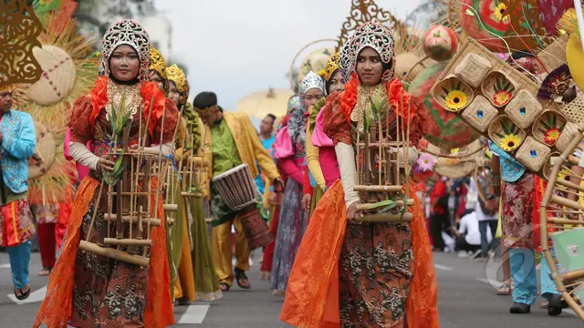 Kemeriahan Parade KAA di Bandung