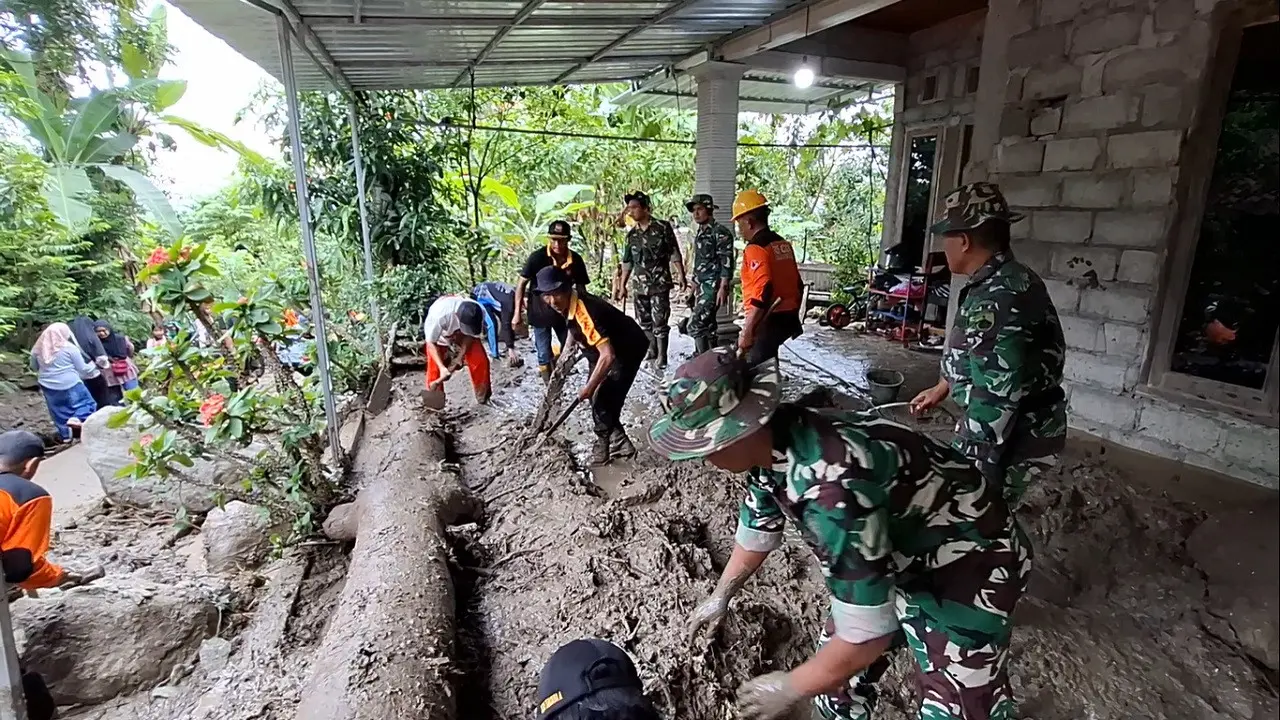 Dampak banjir dan longsor di Padukuhan Jono, Kabupaten Gunungkidul. (Liputan6.com/Hendro Ary Wibowo)