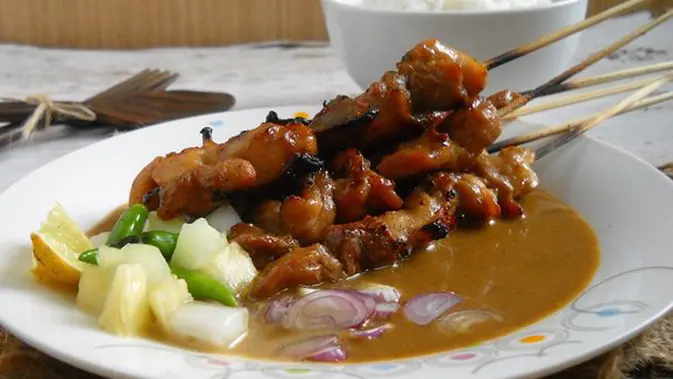 Agar Sate Empuk Dan Matang Sempurna Ini Tips Simpelnya Lifestyle Fimela Com