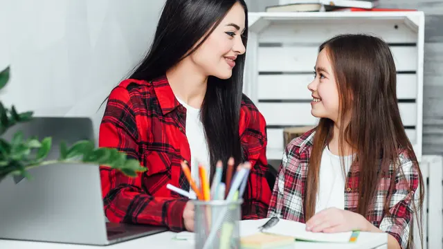 Ilustrasi mengobrol dengan anak