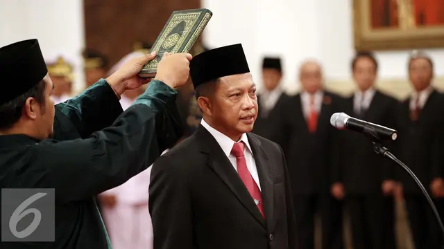 20160316-Jokowi-Lantik-Bakamla-dan-BNP-Jakarta-FF
