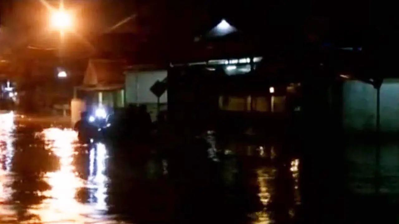 Segmen 1: Banjir di Bandung hingga Kasus Suap Reklamasi Pantai