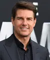 Menjadi seorang aktor memang harus rela melakukan apapun demi keberhasilannya dalam berakting. Seperti yang dilakukan Tom Cruise yang sudah membintangi banyak judul film selama perjalanan kariernya. (AFP/Angela Weis)