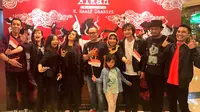 Menaker menghadiri peluncuran single terbaru Kikan Namara yang berjudul "Berkibarlah Indonesia"  di Lounge XXI Plaza Senayan, Jakarta.
