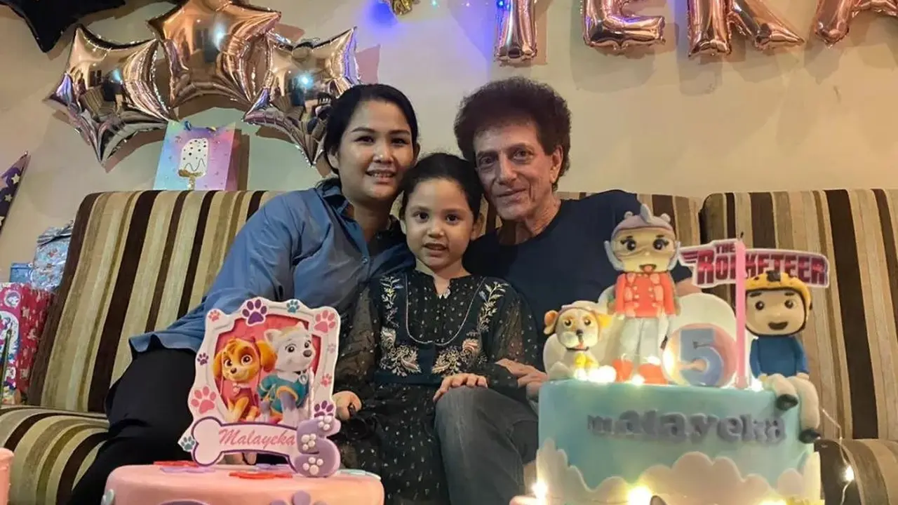 [Fimela] Ahmad Albar dan Dewi Sri Astuti