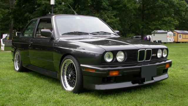 Cari Gambar Mobil  Sedan Tahun  80an 