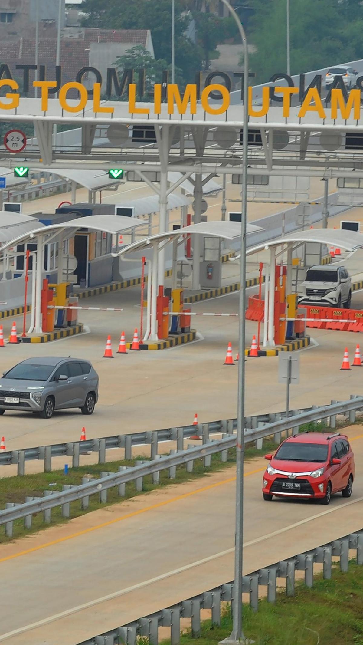 Sebagai informasi, Tol Serpong-Cinere juga terkoneksi dengan Jalan Tol Kunciran-Serpong, Jalan Tol Cengkareng-Batuceper-Kunciran dan Jalan Tol Cinere-Jagorawi.<br>