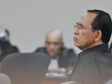 Suryadharma Ali (SDA) saat sidang lanjutan di Pengadilan Tipikor, Jakarta, Senin (14/9). JPU KPK menolak keberatan yang diajukan SDA pada eksepsi yang dibacakan pekan lalu terkait dugaan korupsi penyelenggaraan ibadah haji. (Liputan6.com/Andrian M Tunay)