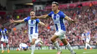 Leandro Trossard. Dalam 7 laga Liga Inggris 2022/2023, sayap kiri Belgia berusia 27 tahun yang kini memasuki musim ke-4 membela Brighton and Hove Albion ini telah mencetak 1 kali hattrick, yaitu pada pekan ke-9 saat bermain imbang 3-3 dengan tuan rumah Liverpool (1/10/2022). Total ia telah mengemas 5 gol dan 2 assist di Liga Inggris musim ini. (PA via AP/Peter Byrne)