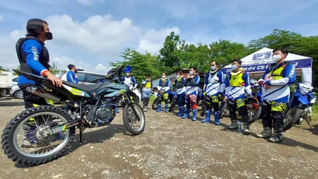 Yamaha WR 155R