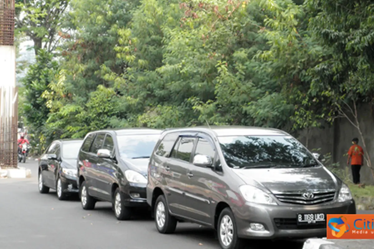 Parkir di Jalur Proyek Monorail