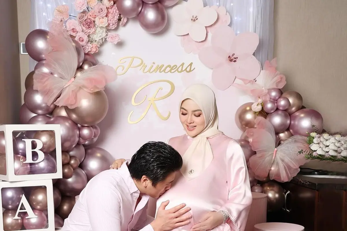 Syahrini umumkan kelahiran bayi (Instagram/princessyahrini)