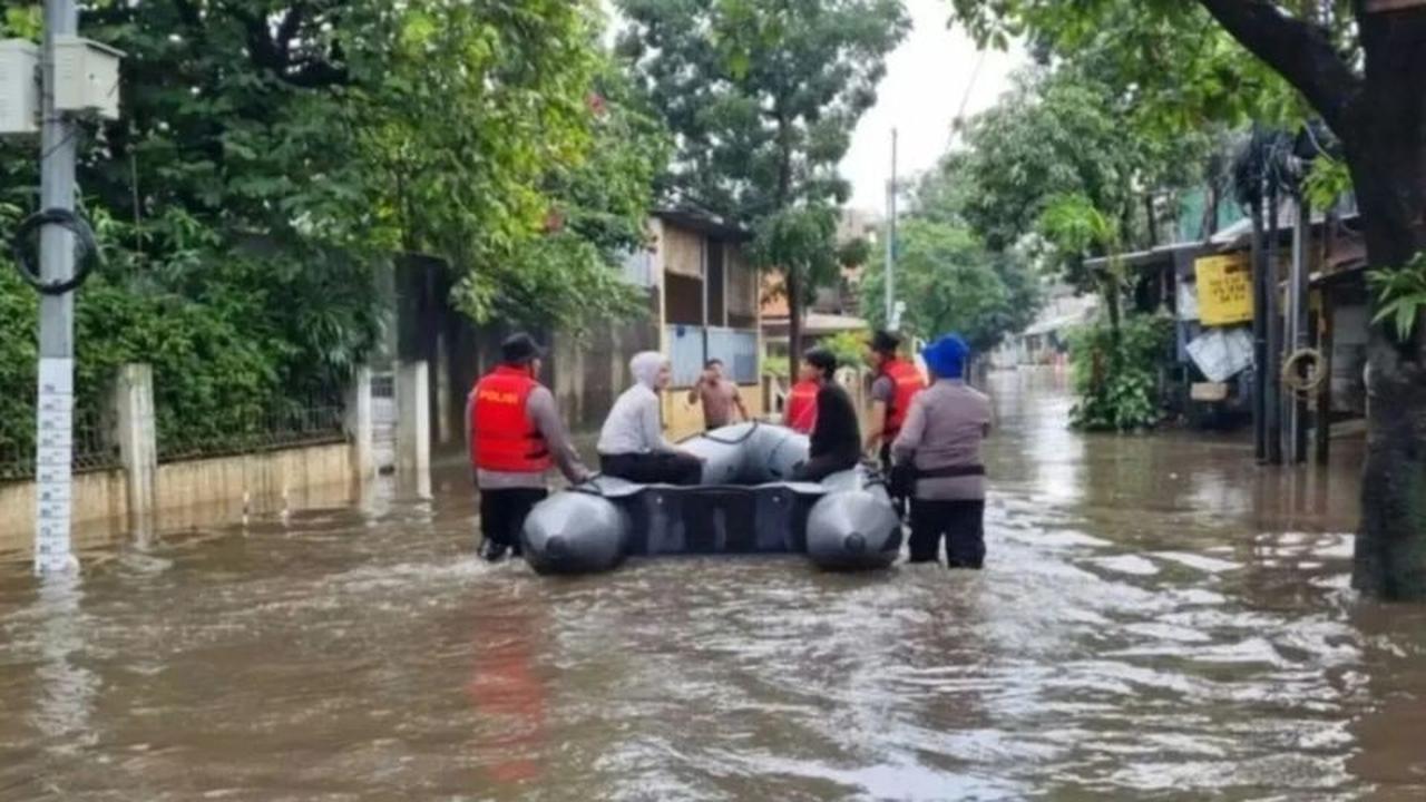 Banjir Jakarta: 61 RT dan Enam Ruas Jalan Tergenang Akibat Hujan Deras