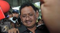Jaksa Agung Muda Intelijen, Adi Toegarisman usai berkoordinasi dengan pimpinan KPK, Jakarta, Kamis (31/3). Kedatangan Adi untuk mengkonfirmasi pada KPK terkait OTT terhadap oknum jaksa dari Kejaksaan Tinggi DKI Jakarta. (Liputan6.com/Helmi Afandi)