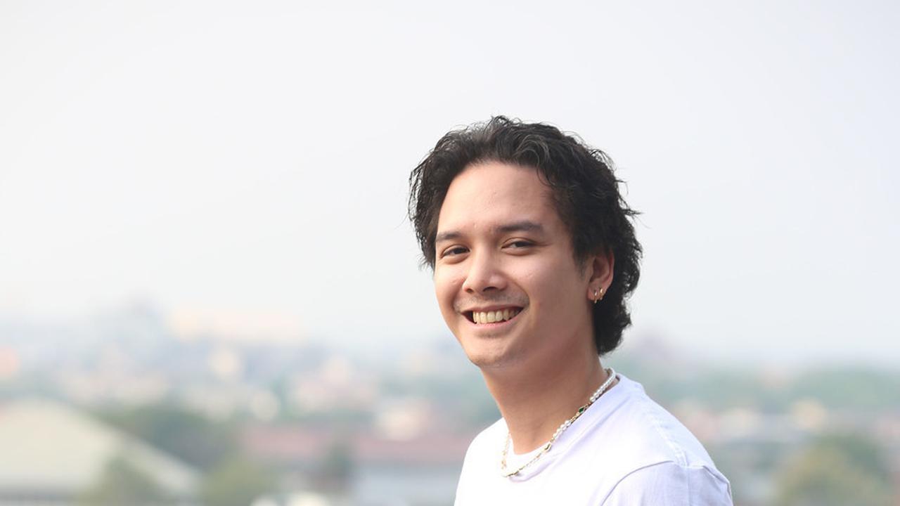 Usai menyelesaikan kuliah, Baskara Mahendra memulai kariernya sebagai karyawan kantor.<br>