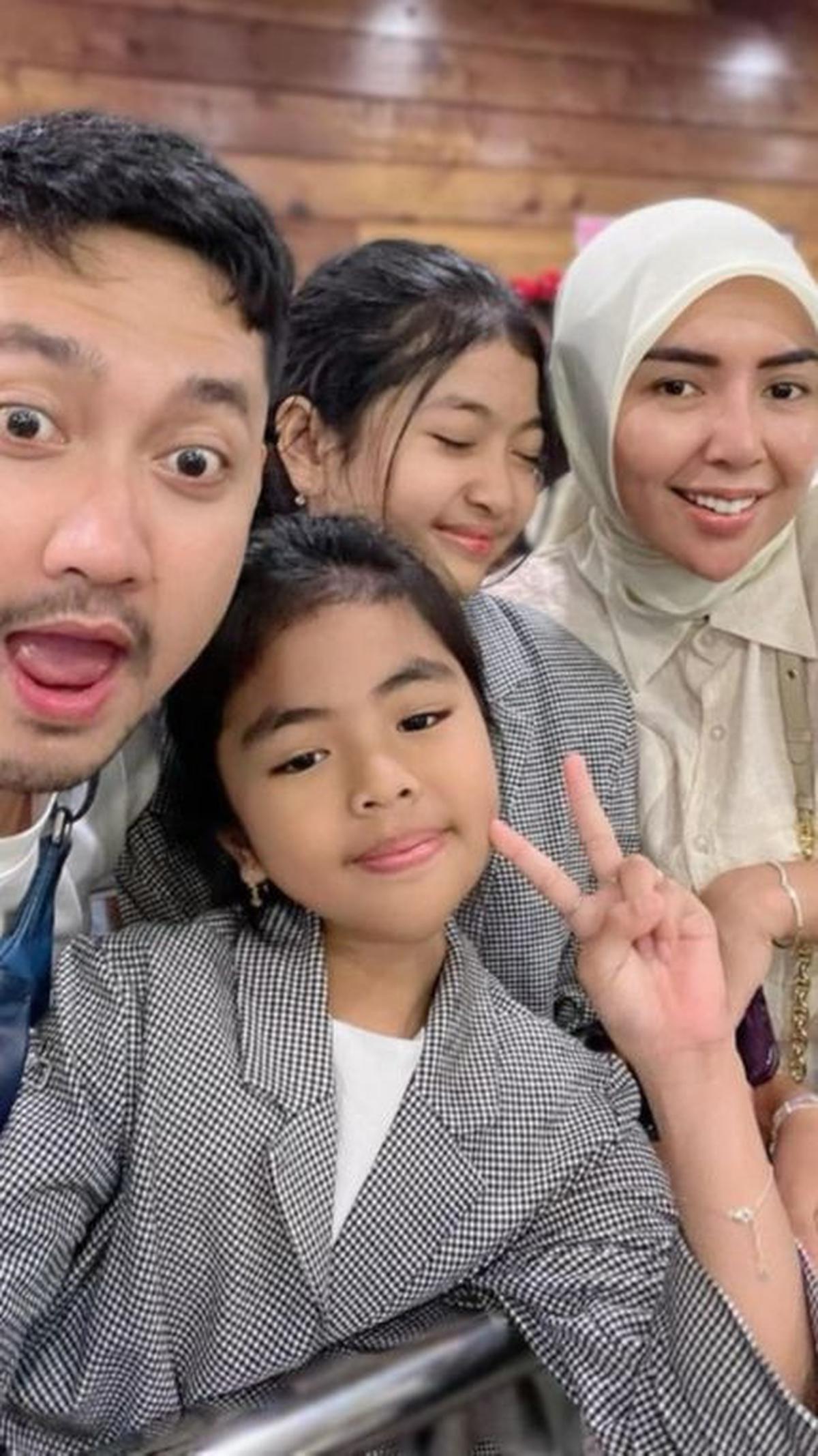 Cepat Akrab Dengan 2 Putrinya&nbsp;<br>