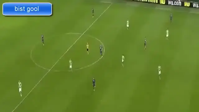Napoli Bungkam Wolfsburg 4-1