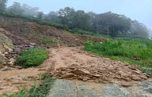 Pemkab Catat 30 Kali Longsor Susulan di Bukit Gunung Beser Pekalongan, Akses Jalan Ditutup
