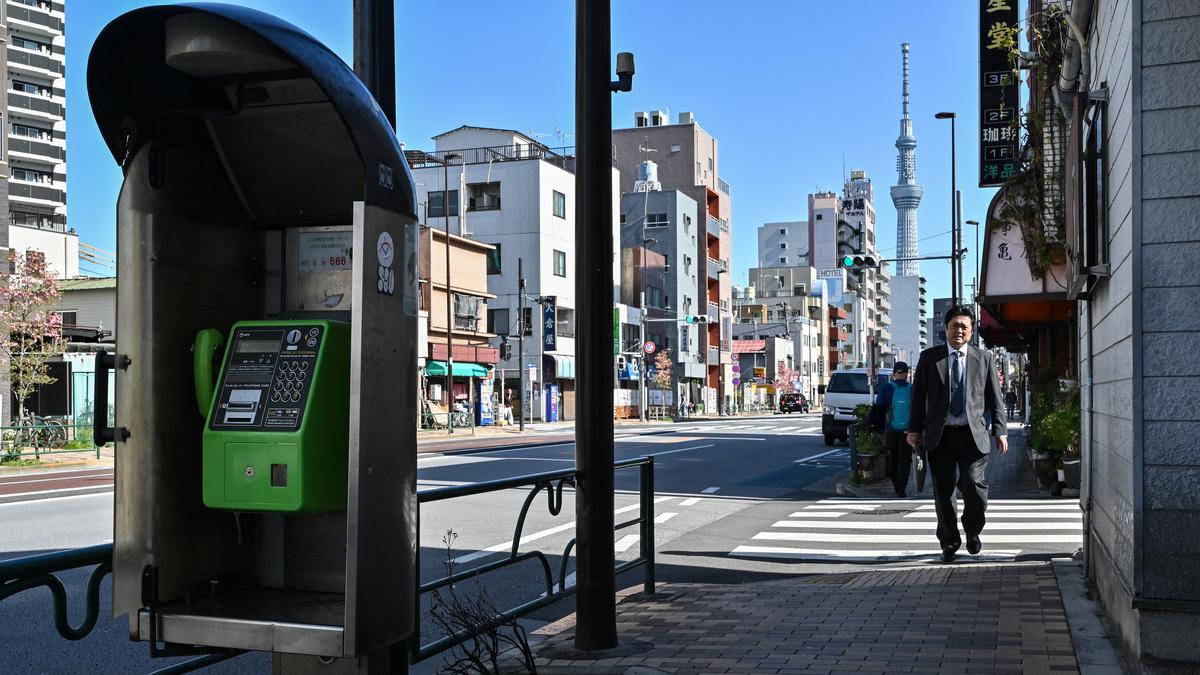 Tokyo Jepang Sulap Bilik Telepon Umum Jadi Hotspot Wi-Fi Gratis, Begini Cara Pakainya