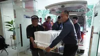 Pemerintah melalui KP2MI membantu pemulangan 3 jenazah Pekerja Migran Indonesia (PMI) yang bekerja di Korea Selatan. Dua PMI merupakan warga asal Jawa Timur dan satu lainnya dari Jawa Barat. (Foto: KP2MI)