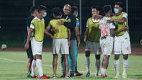 Pelatih Persija Jakarta, Sudirman, sukses mempersembahkan kemenangan pada laga debutnya usai menjadi pengganti Angelo Alessio. (Dok. Persija)