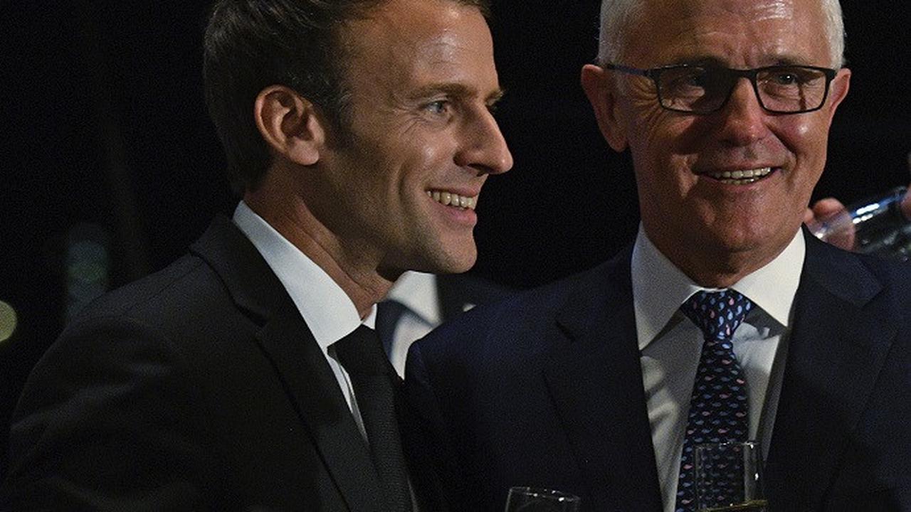 Presiden Prancis Emmanuel Macron dan Perdana Menteri Australia Malcolm Turnbull